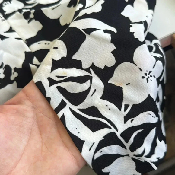 Tehama Black & White Floral Golf Skort - Size 10 - Picture 10 of 13